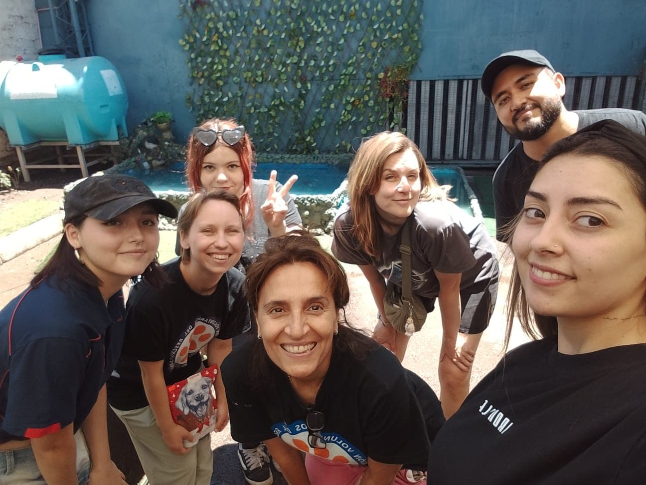 Equipo de voluntarios del refugio